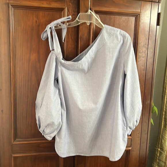 Womens  One-Shoulder Ruffled One Shoulder Blouse -  size  XSmall - Picture 2 of 2